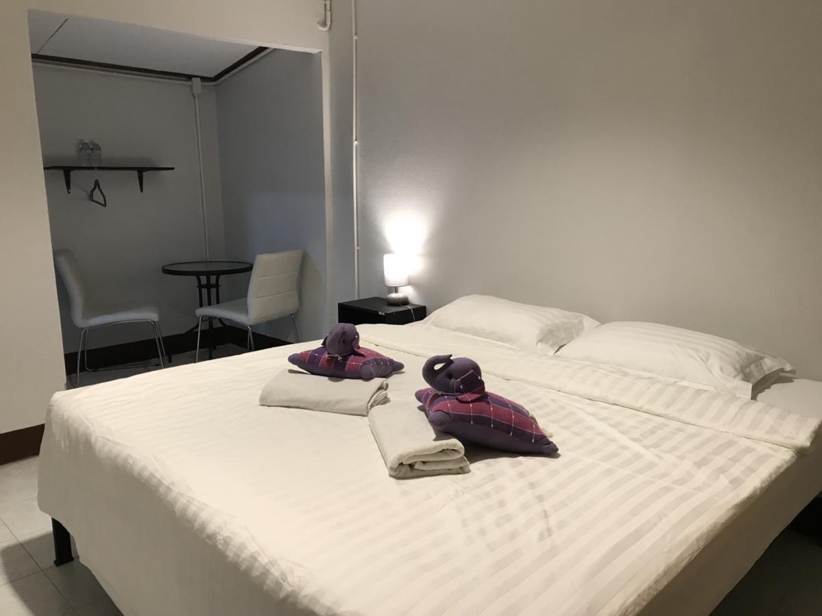 Pama Guesthouse チエンマイ エクステリア 写真
