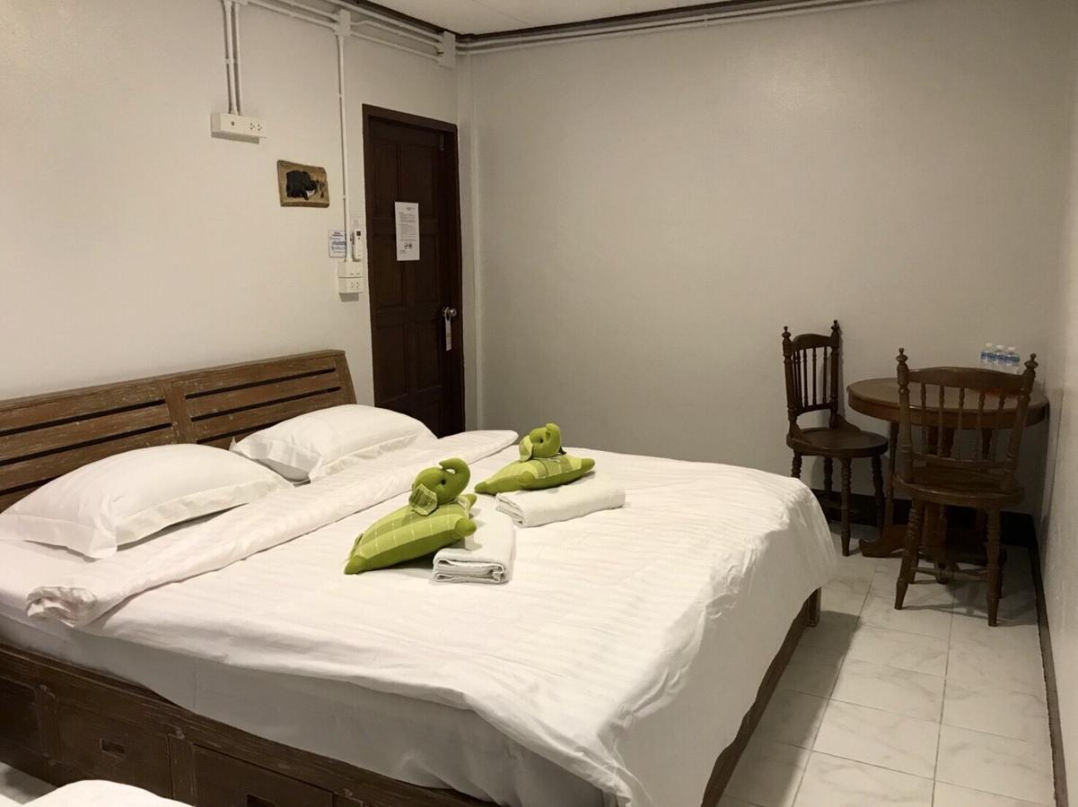 Pama Guesthouse チエンマイ エクステリア 写真