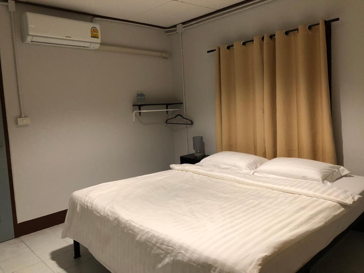 Pama Guesthouse チエンマイ エクステリア 写真
