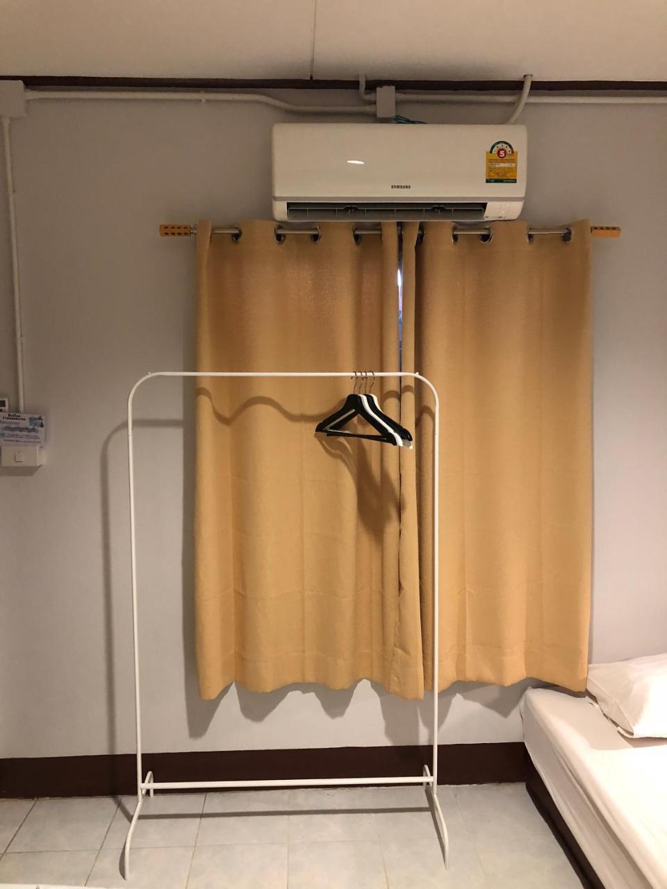Pama Guesthouse チエンマイ エクステリア 写真